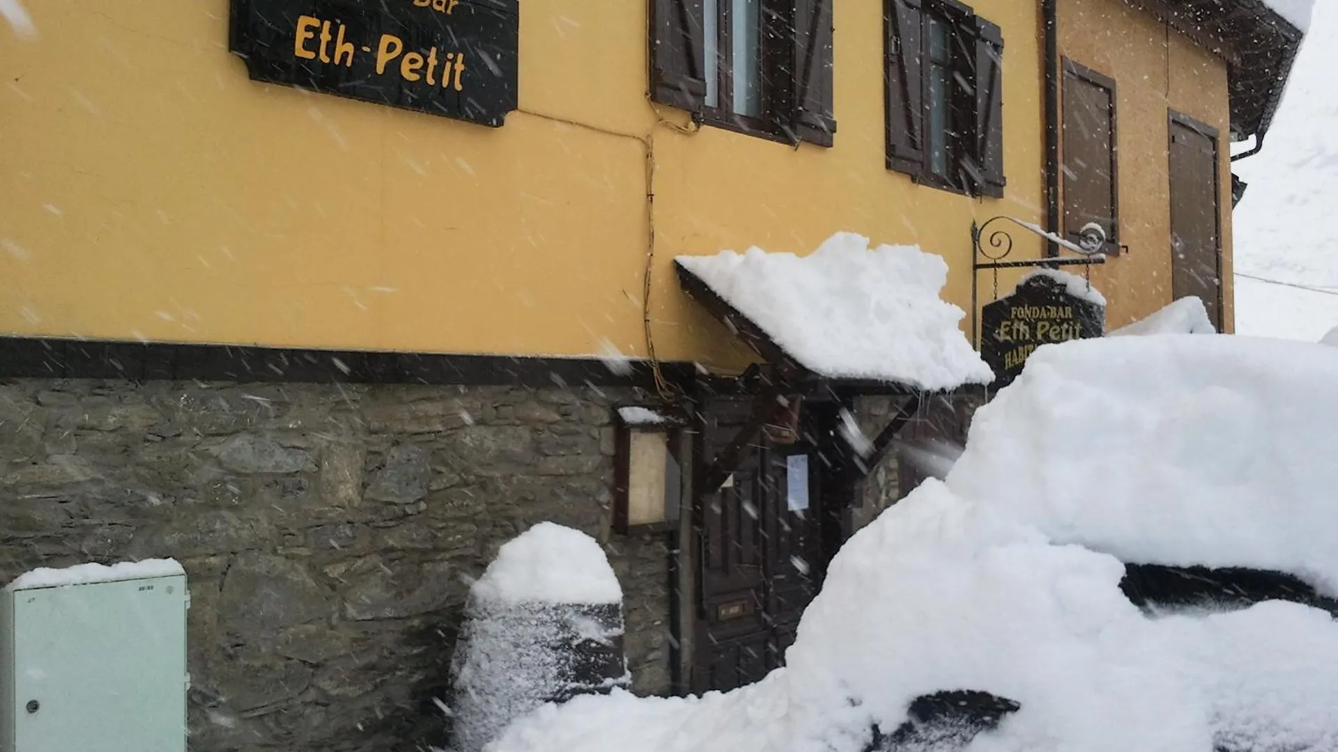 **** Pensión Hotel Fonda Eth Petit - Sólo adultos Escunhau España